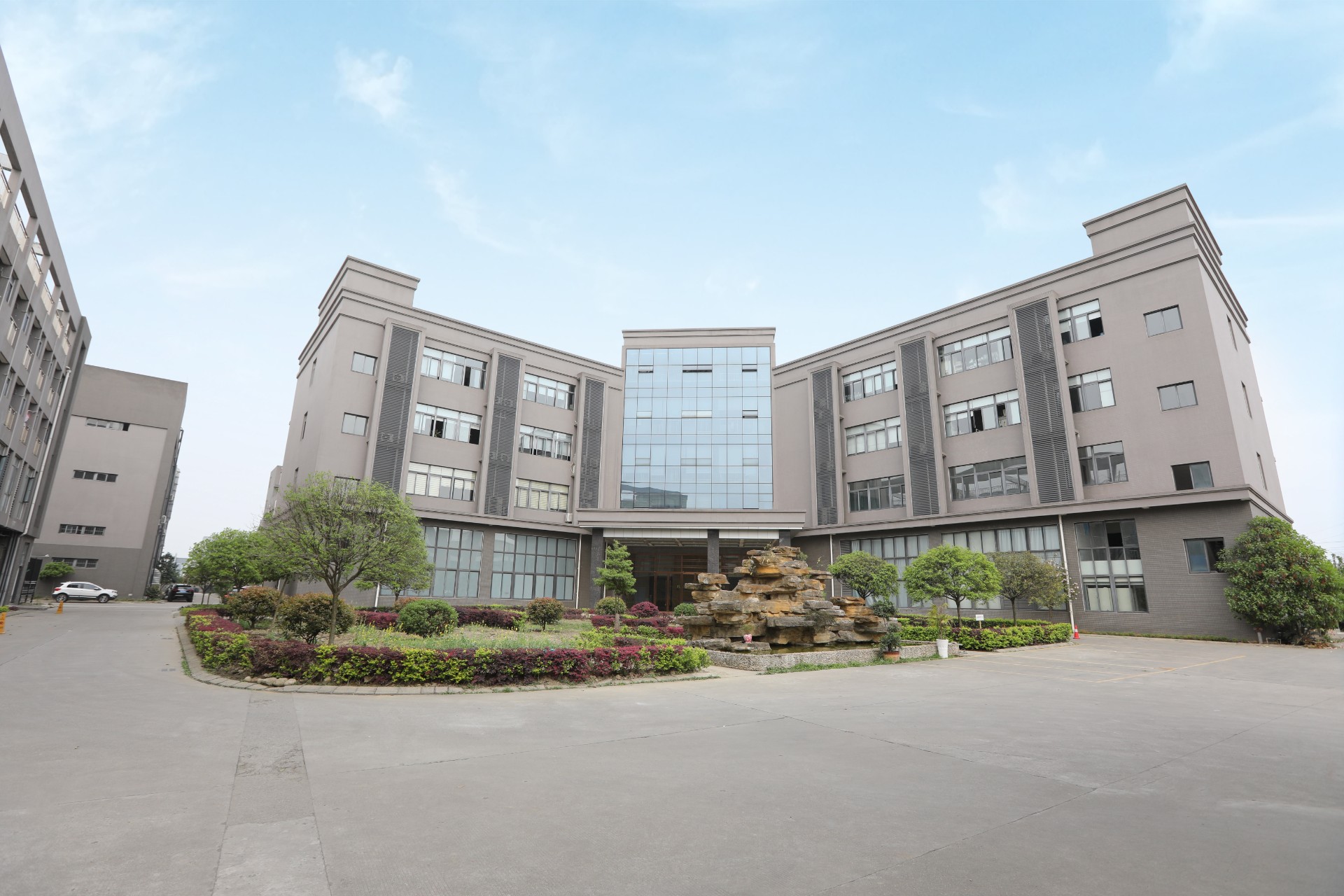 廠區(qū)辦公樓